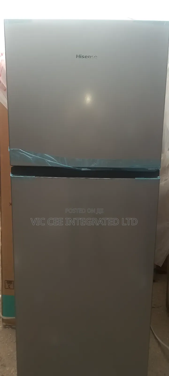 Hisense Fridge 306 Litres