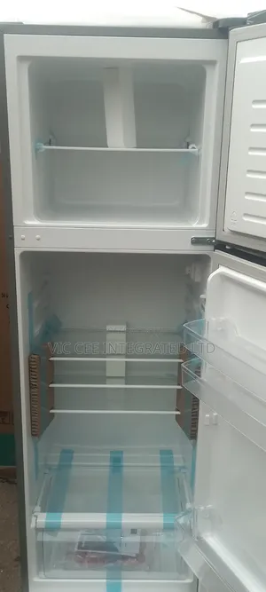 Hisense Fridge 306 Litres