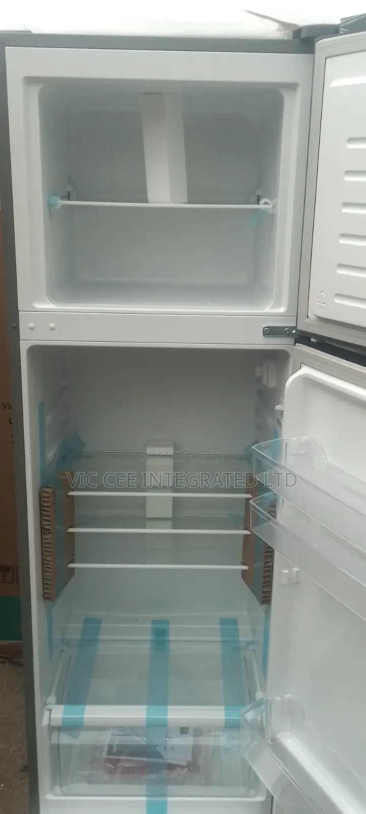 Hisense Fridge 306 Litres