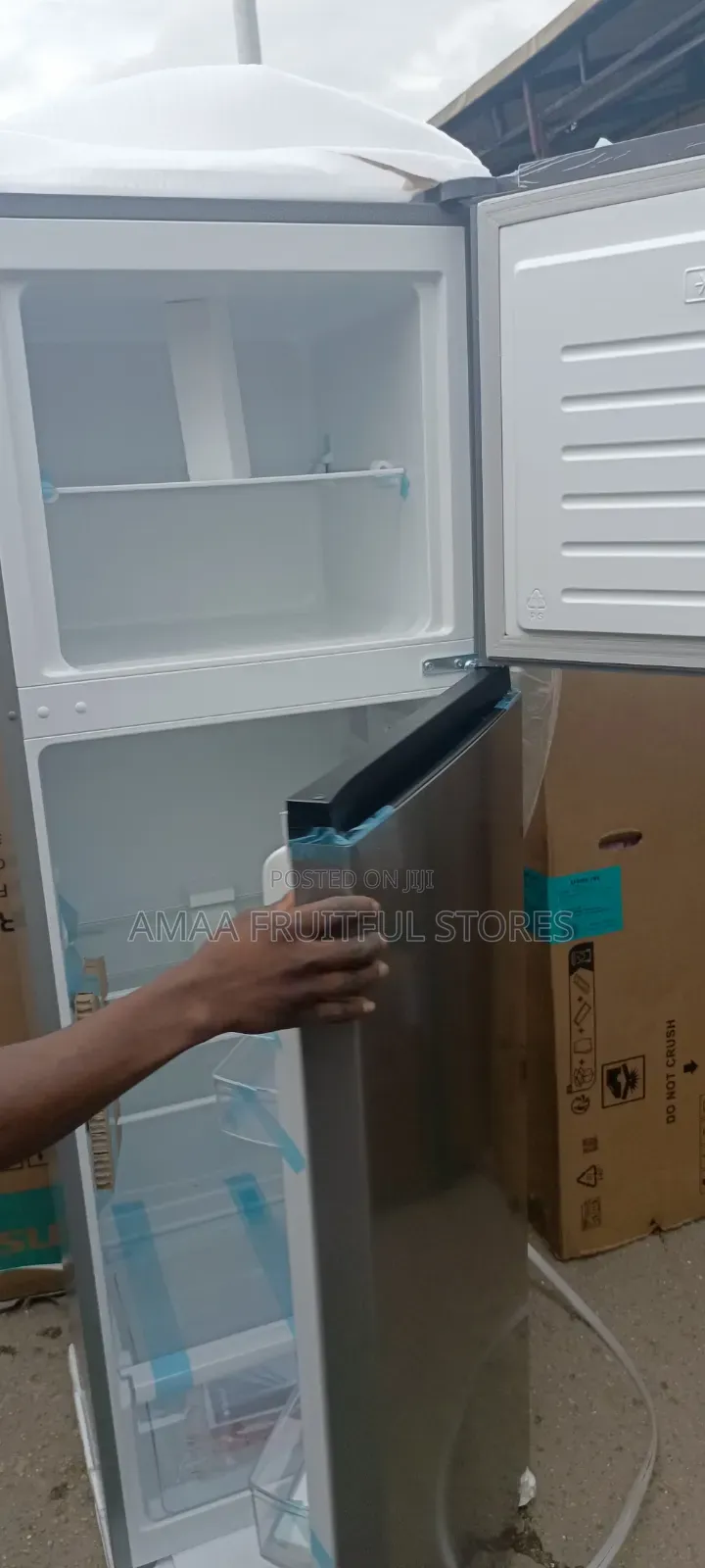 Hisense Fridge 306l