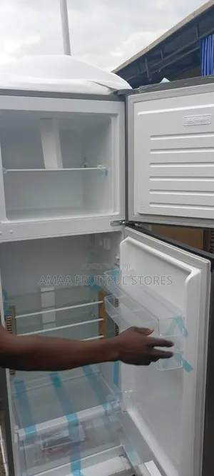 Hisense Fridge 306l