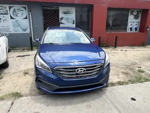 Hyundai Sonata Sport 4dr Sedan (2.4L 4cyl 6A) 2015 Blue