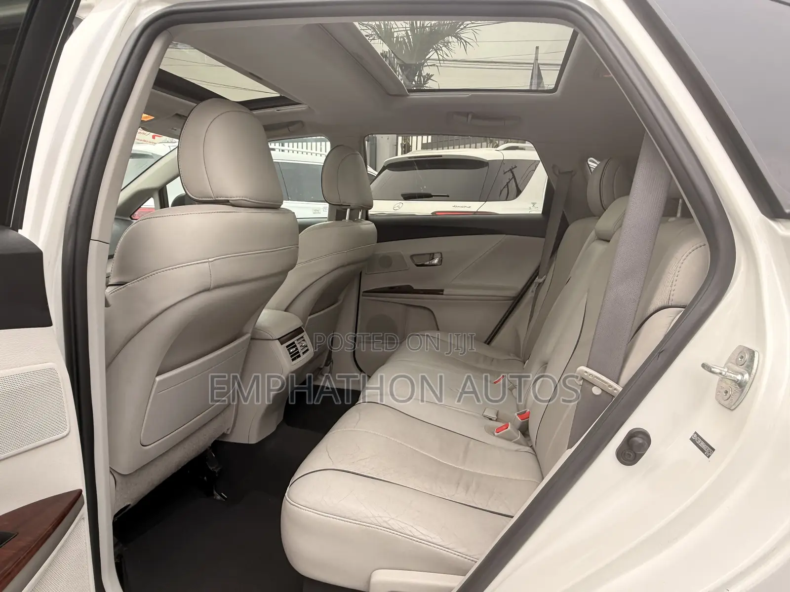 Toyota Venza 2010 White