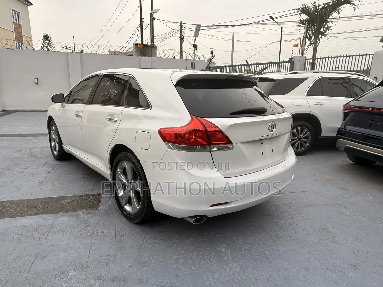 Toyota Venza 2010 White