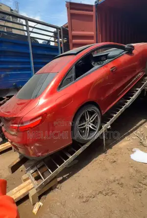 Mercedes-Benz E400 2018 Red