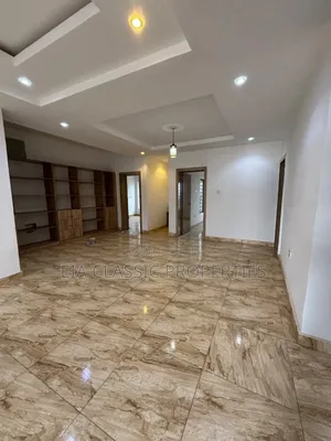 5bdrm Duplex in Estate, Karmo for rent