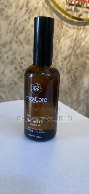Max Care Soft Moisturizing Oil