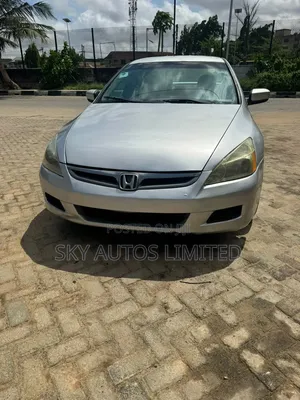 Honda Accord 2006 Silver