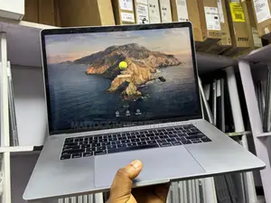Laptop Apple MacBook Pro 2019 16GB Intel Core i7 SSD 512GB