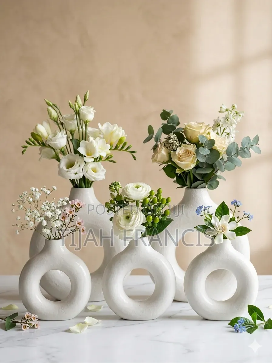 Trending Donut Flower Vase