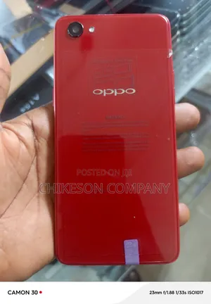 Oppo F7 128 GB