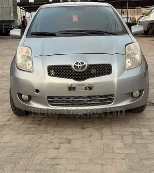 Toyota Yaris 2009 Silver