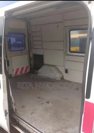 Ford Transit 2002 White