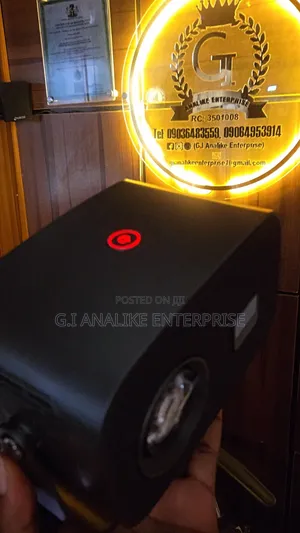 A10 Smart Mini Projector
