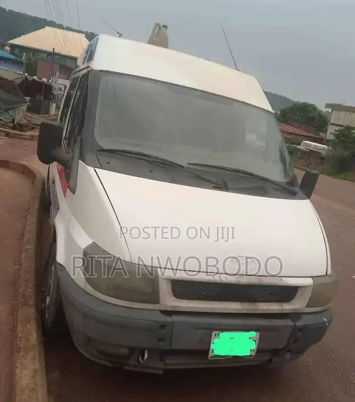 Ford Transit 2002 White
