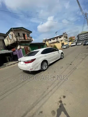 Lexus ES 350 FWD 2014 White