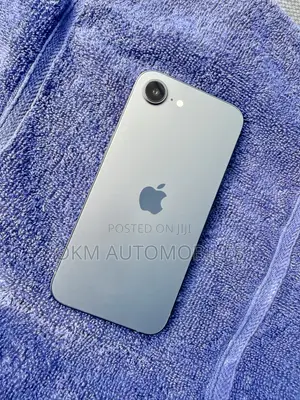 Apple iPhone 16e 128 GB Gray