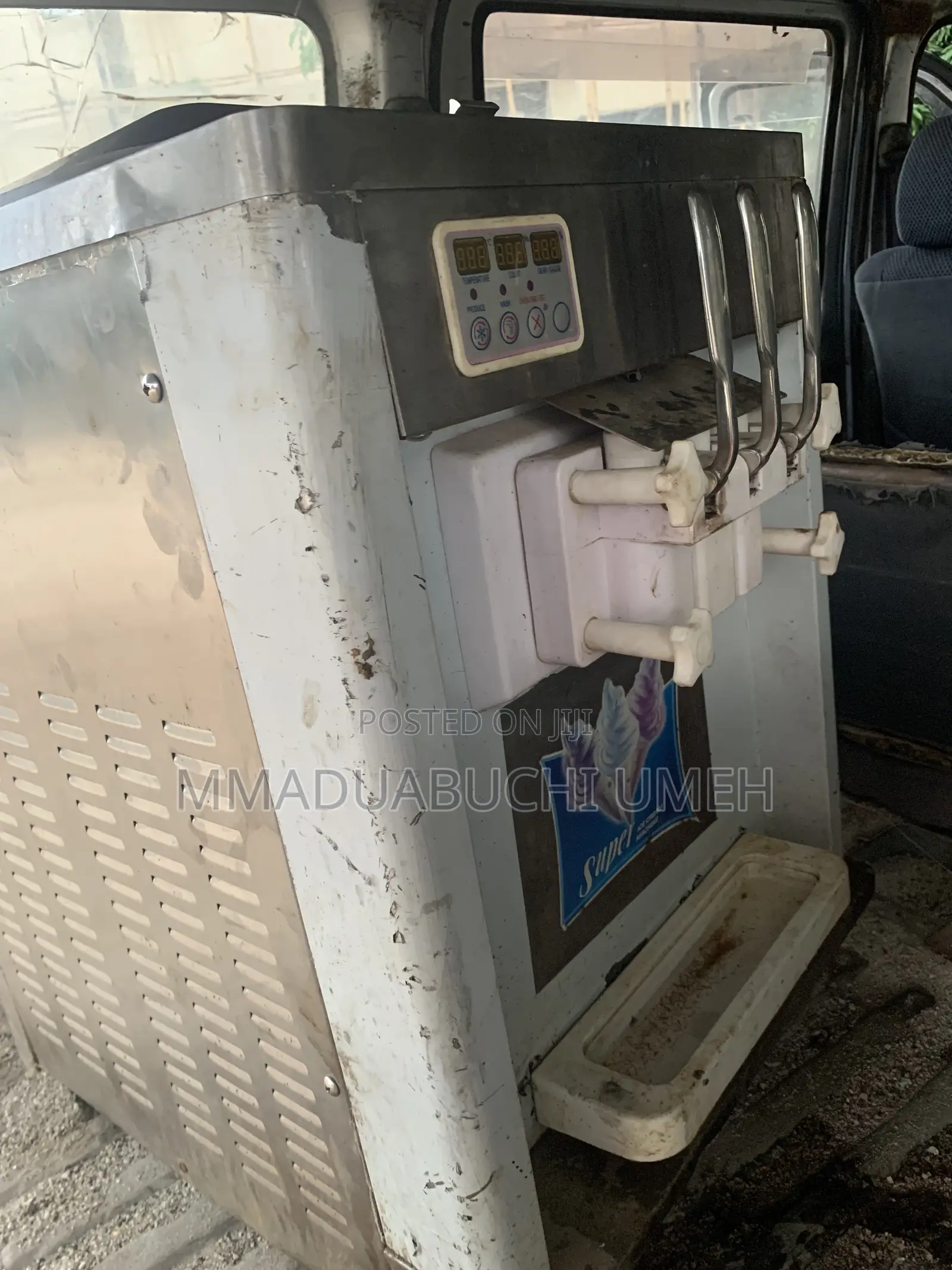Ice Cream Machine