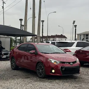 Toyota Corolla 2014 Red