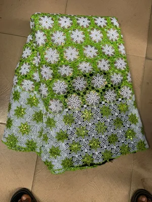 Fashion → Clothing Materials → Lace