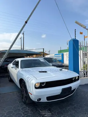 Dodge Challenger 2018 White