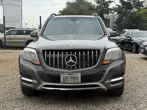 Mercedes-Benz GLK-Class Base GLK 350 4dr AWD 4MATIC (3.5L 6cyl 7A) 2015