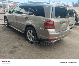 Mercedes-Benz GL-Class 2009 Brown