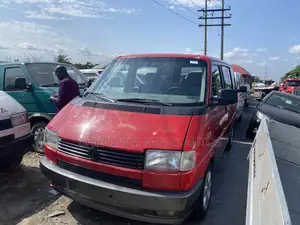 Volkswagen Transporter 2005 Red