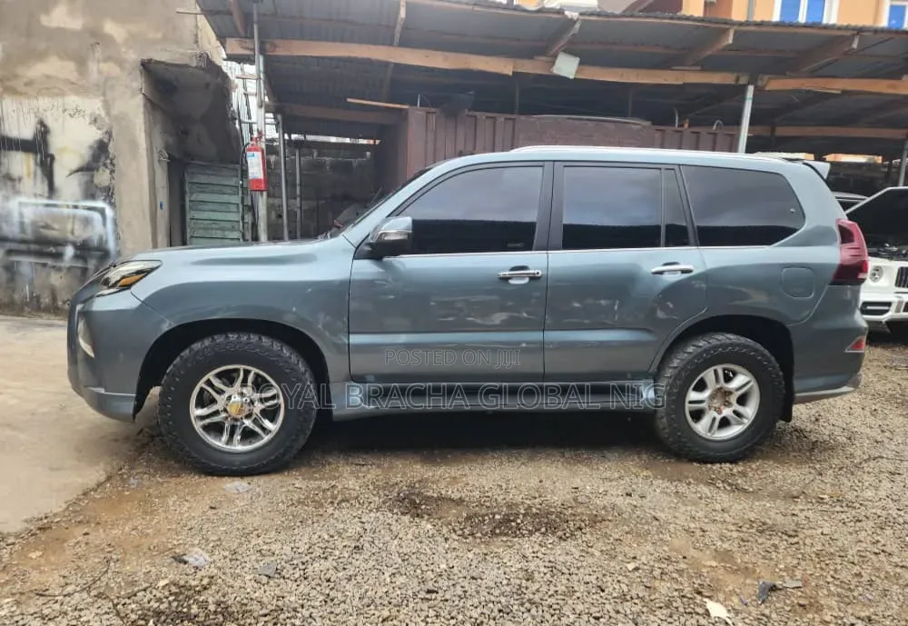 Lexus GX 470 2008 Green