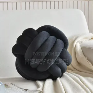 Black Knot Ball
