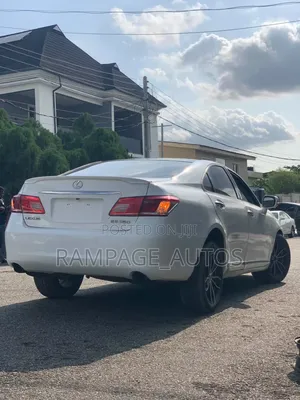 Lexus ES 2012 White