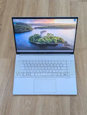 Laptop HP Envy 16 Gaming 16-h1023dx 32GB Intel Core i7 SSD 2T