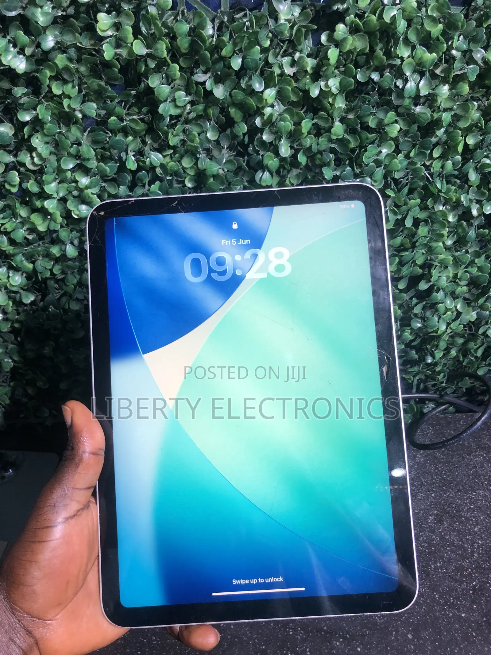 Apple iPad Wi-Fi 64 GB Silver