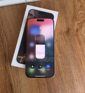 Apple iPhone 16 Pro Max 256 GB Gold