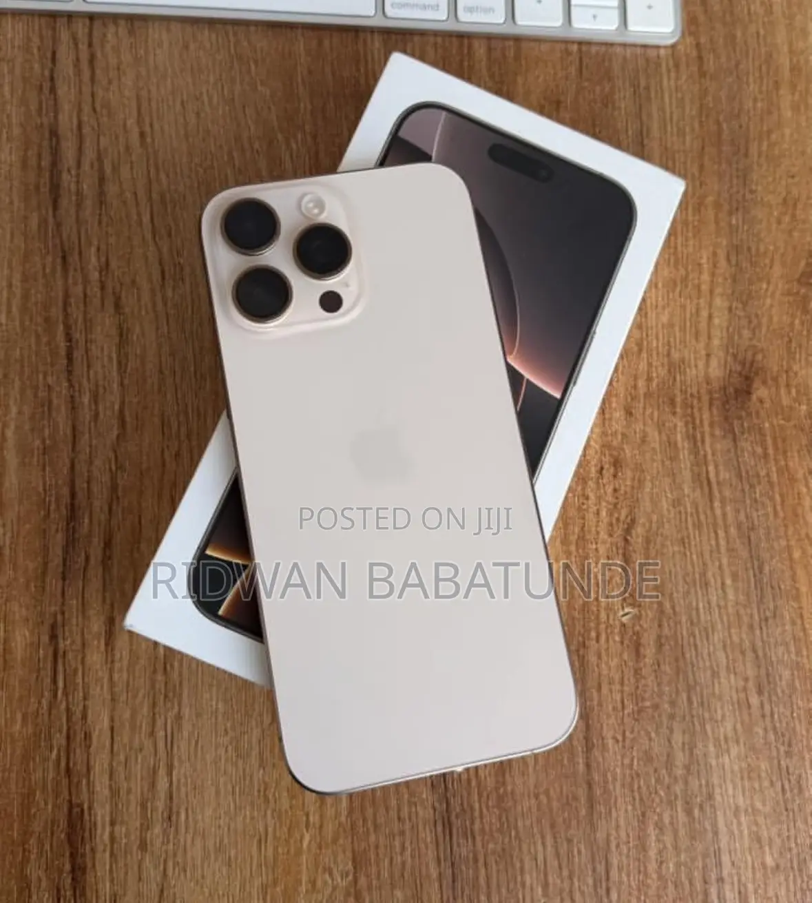 Apple iPhone 16 Pro Max 256 GB Gold
