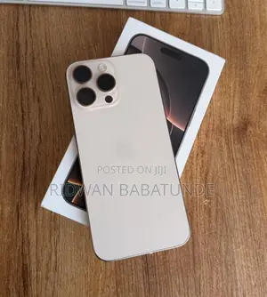 Apple iPhone 16 Pro Max 256 GB Gold