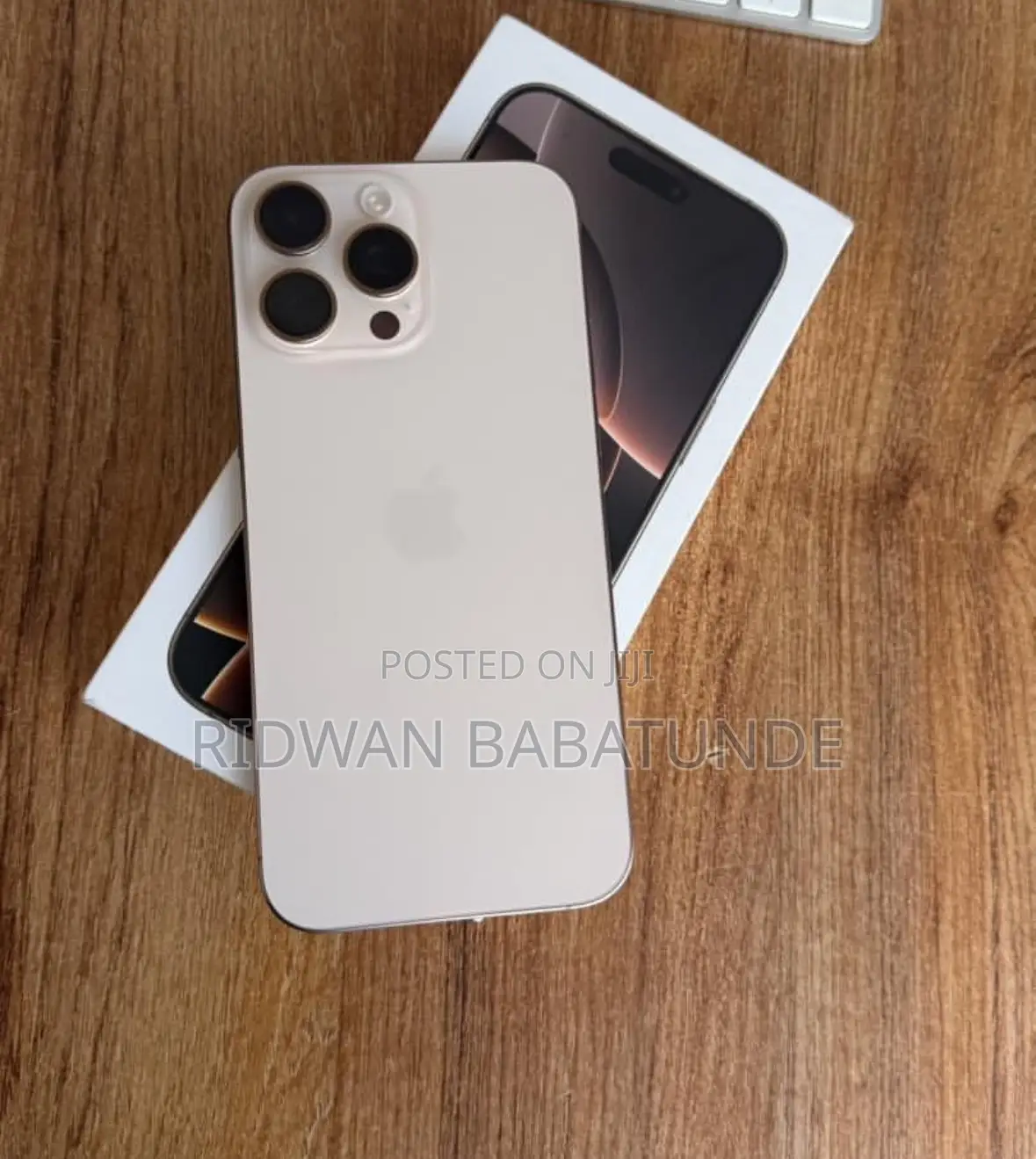 Apple iPhone 16 Pro Max 256 GB Gold