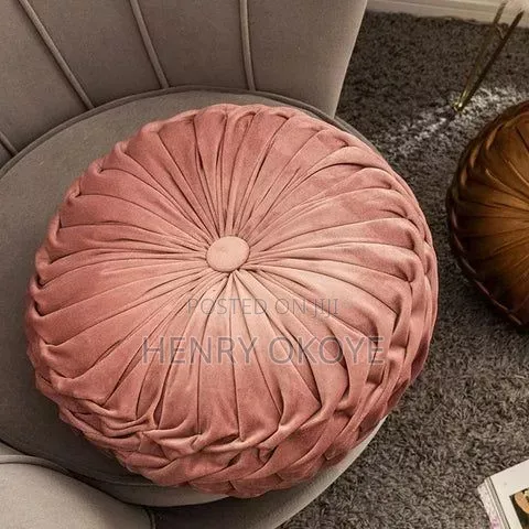 Round Throw Pillows