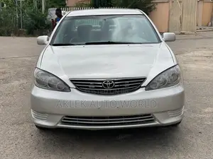 Toyota Camry 2006 Silver