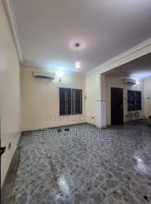 3bdrm Apartment in Yaba for rent
