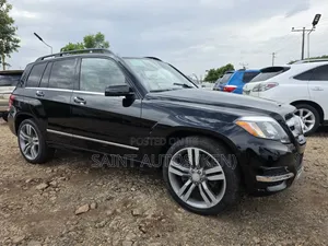 Mercedes-Benz GLK-Class Base GLK 350 4dr AWD 4MATIC (3.5L 6cyl 7A) 2015