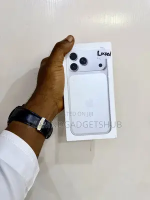New Apple iPhone 17 Pro Max 256 GB Silver