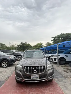 Mercedes-Benz GLK-Class Base GLK 350 4dr AWD 4MATIC (3.5L 6cyl 7A) 2015