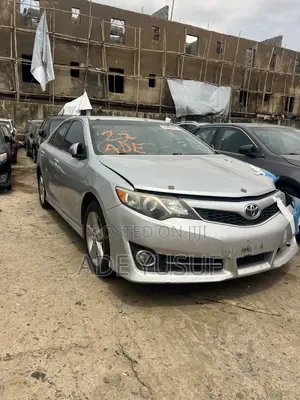 Toyota Camry 2014 Silver