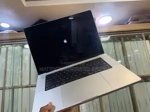 Laptop Apple MacBook Pro 2021 M1 Max 32GB Apple M1 Pro SSD 512GB