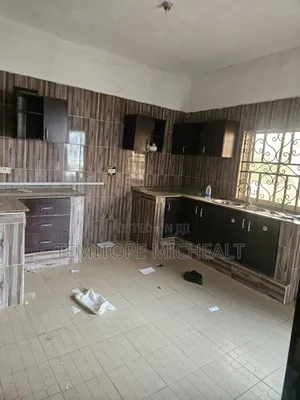 3bdrm Apartment in Mabushi for rent