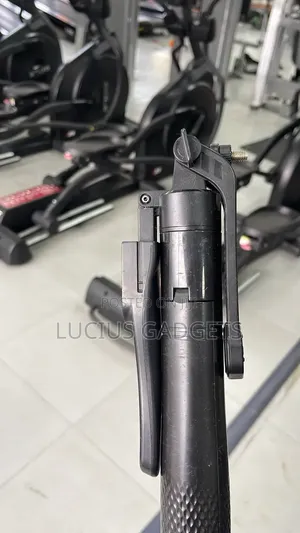 Q185 Face Tracking Tripod