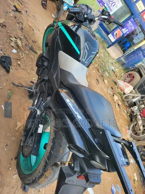 Suzuki GSR 2015 Black