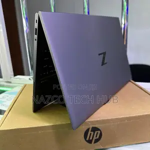 New Laptop HP ZBook Firefly G8 32GB Intel Core i7 SSD 512GB