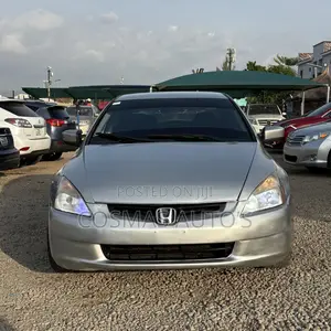 Honda Accord 2004 Silver